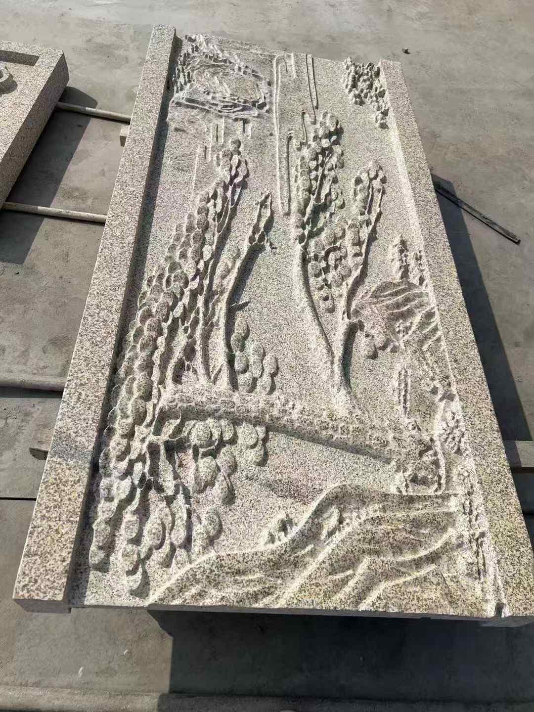 运城黄金麻别墅雕刻版 别墅私人定制